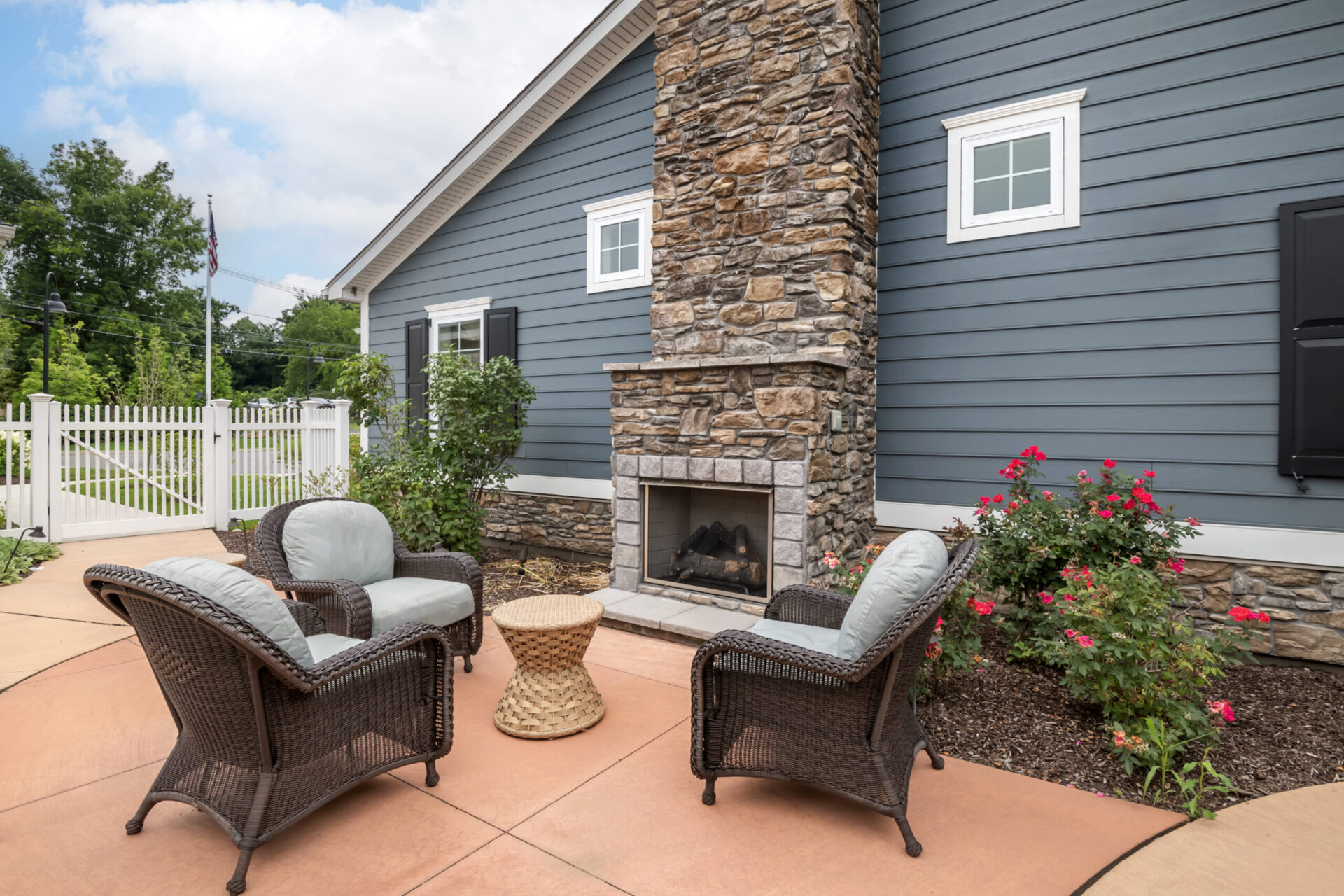 Outdoor sitting area with fireplace